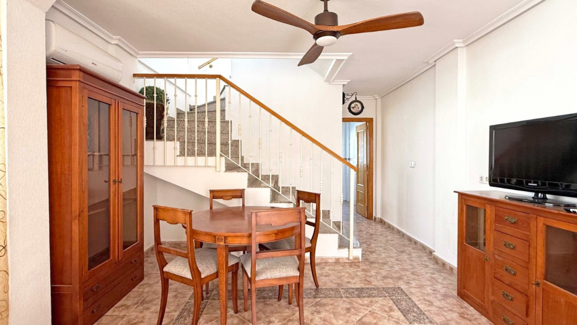Resale - Semi Detached Villa -
Orihuela Costa - Los Altos
