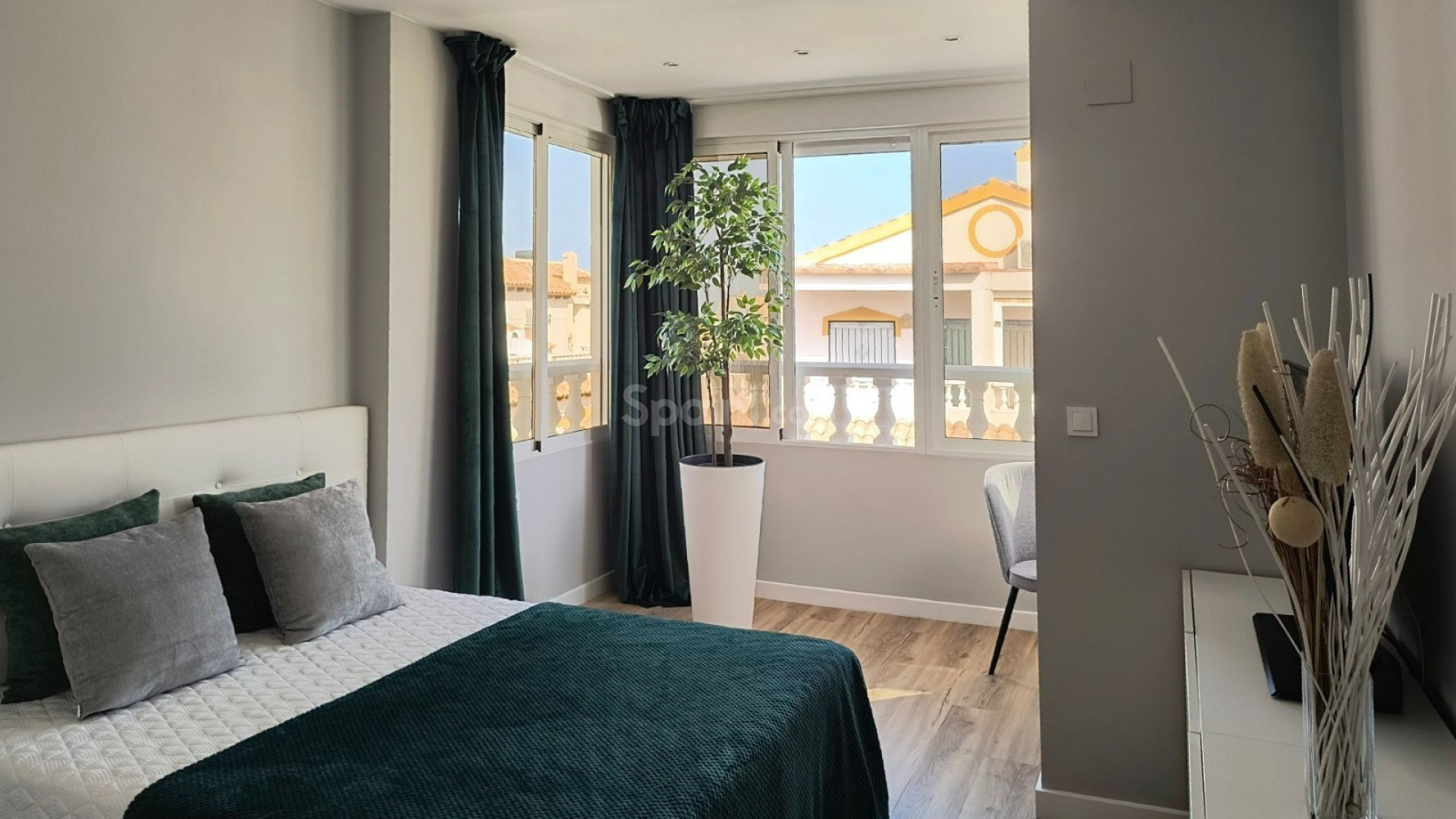 Resale - Stadthaus -
Alicante - La Florida