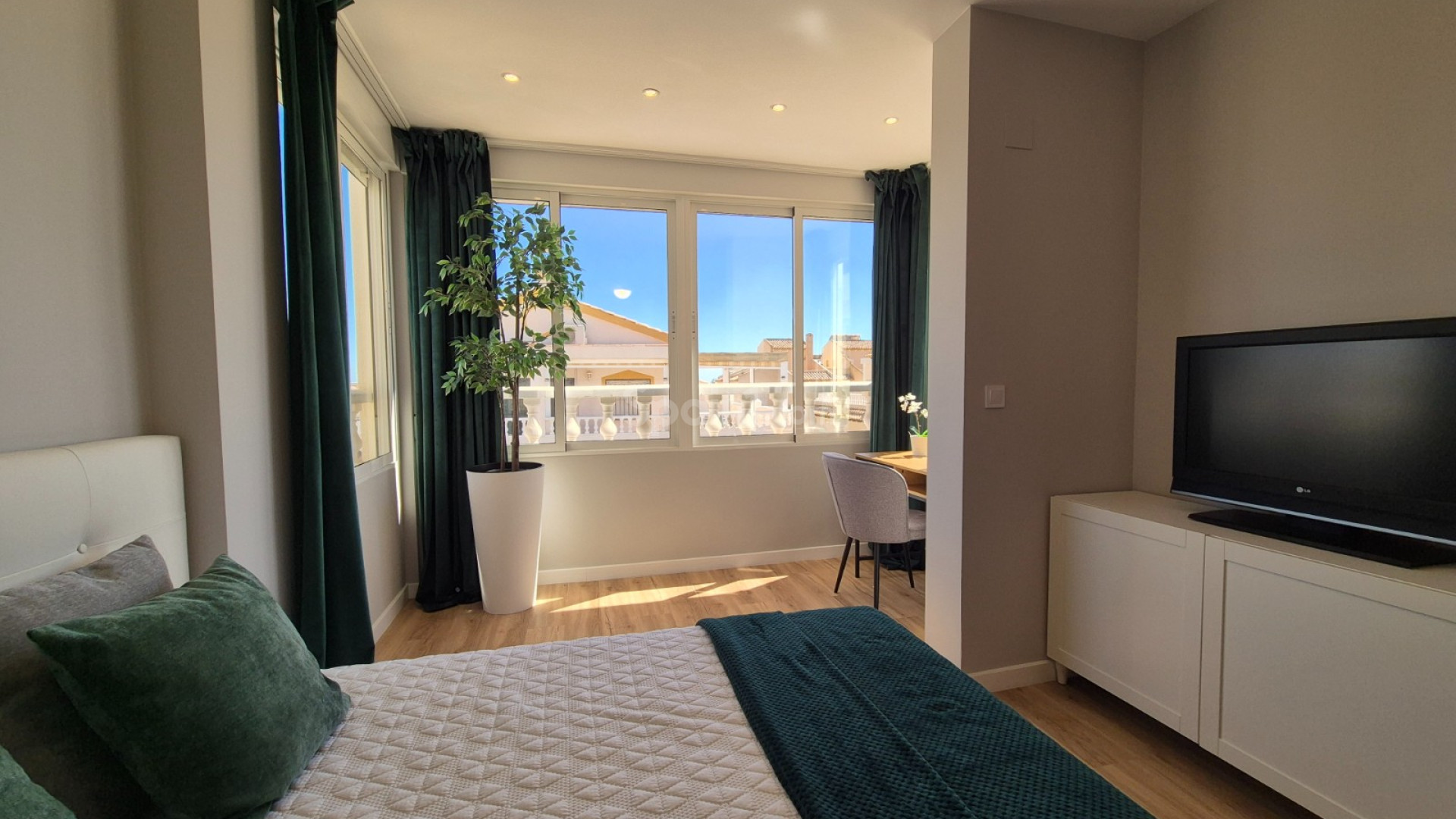 Resale - Stadthaus -
Alicante - La Florida