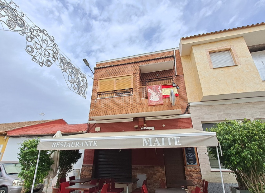 Resale - Stadthaus -
Benijofar