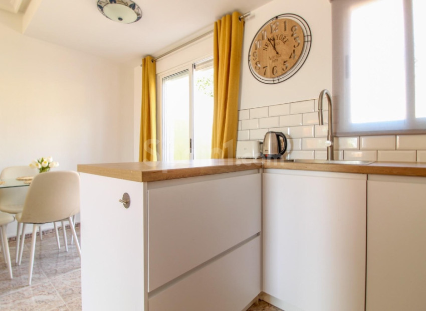 Resale - Stadthaus -
Cabo Roig