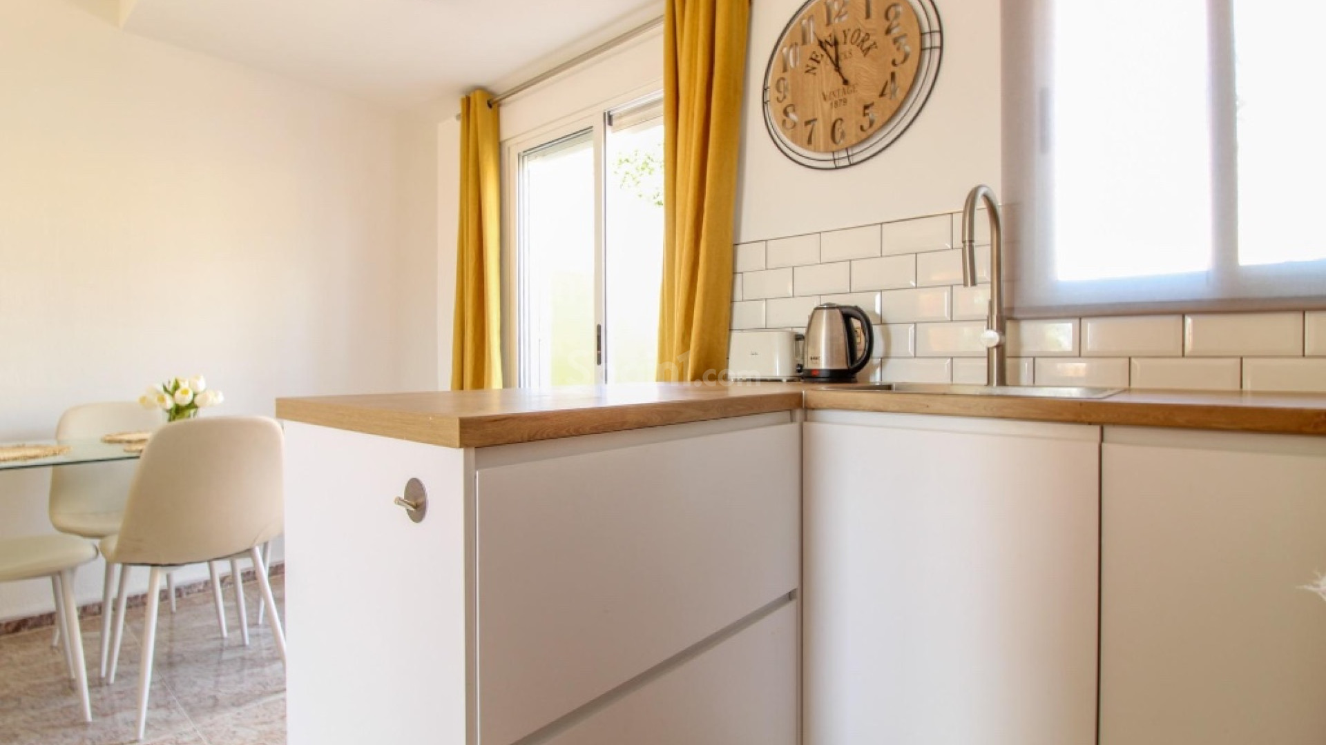 Resale - Stadthaus -
Cabo Roig