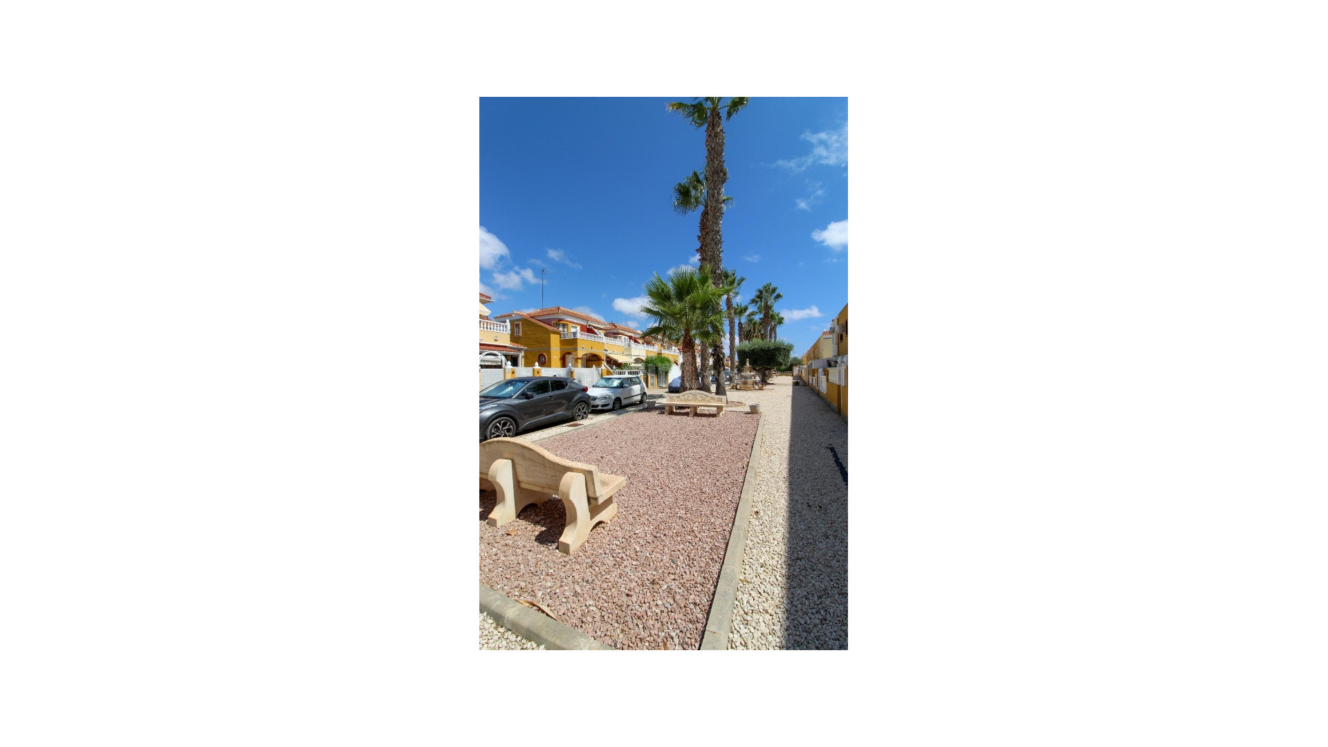 Resale - Stadthaus -
Cabo Roig