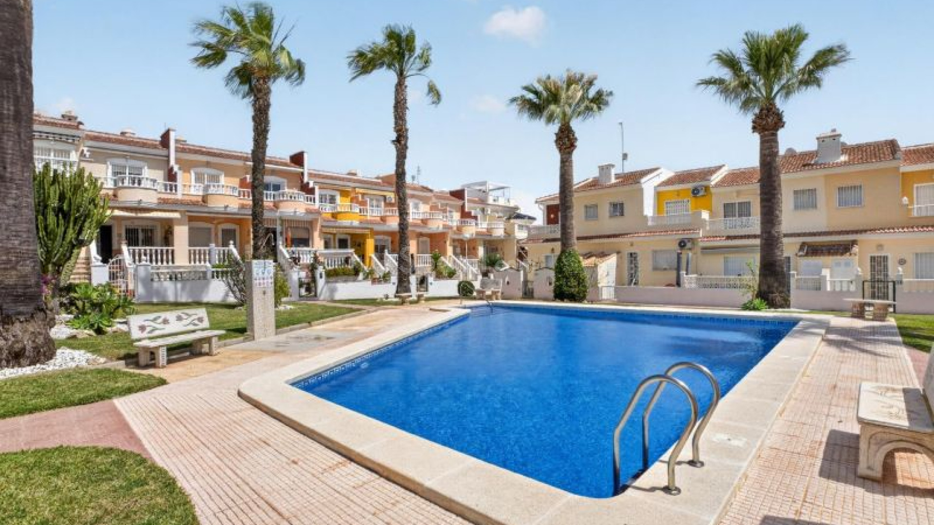 Resale - Stadthaus -
Ciudad Quesada - Cuidad Quesada