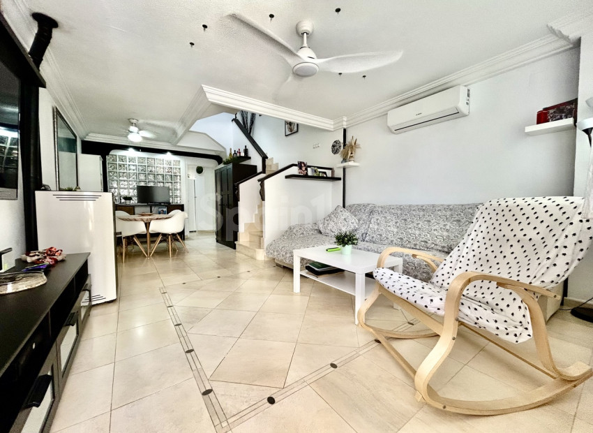 Resale - Stadthaus -
Formentera del Segura