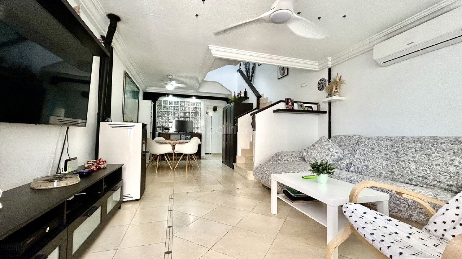 Resale - Stadthaus -
Formentera del Segura