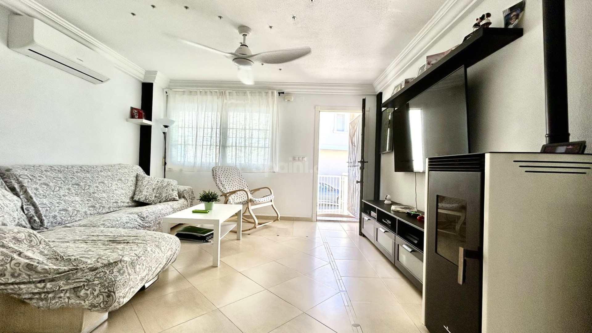 Resale - Stadthaus -
Formentera del Segura