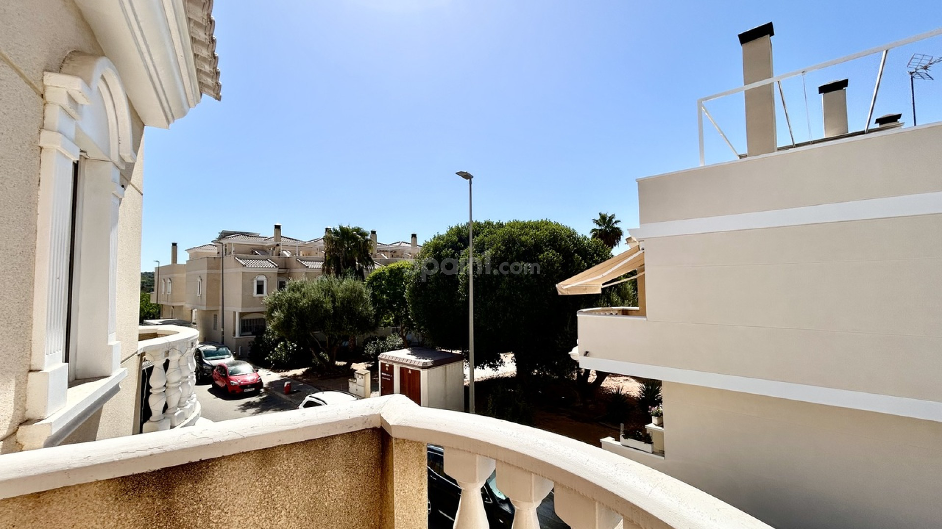 Resale - Stadthaus -
Formentera del Segura