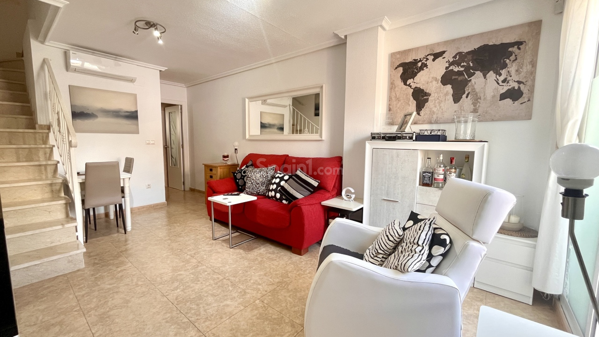 Resale - Stadthaus -
La Mata