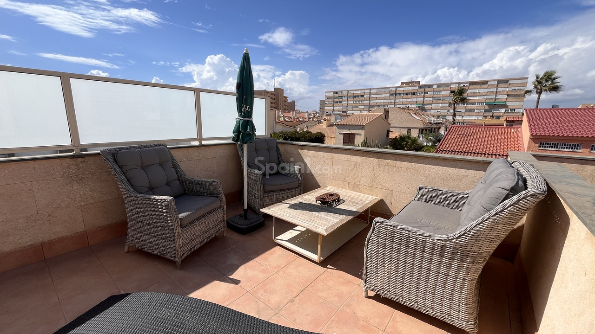 Resale - Stadthaus -
La Mata