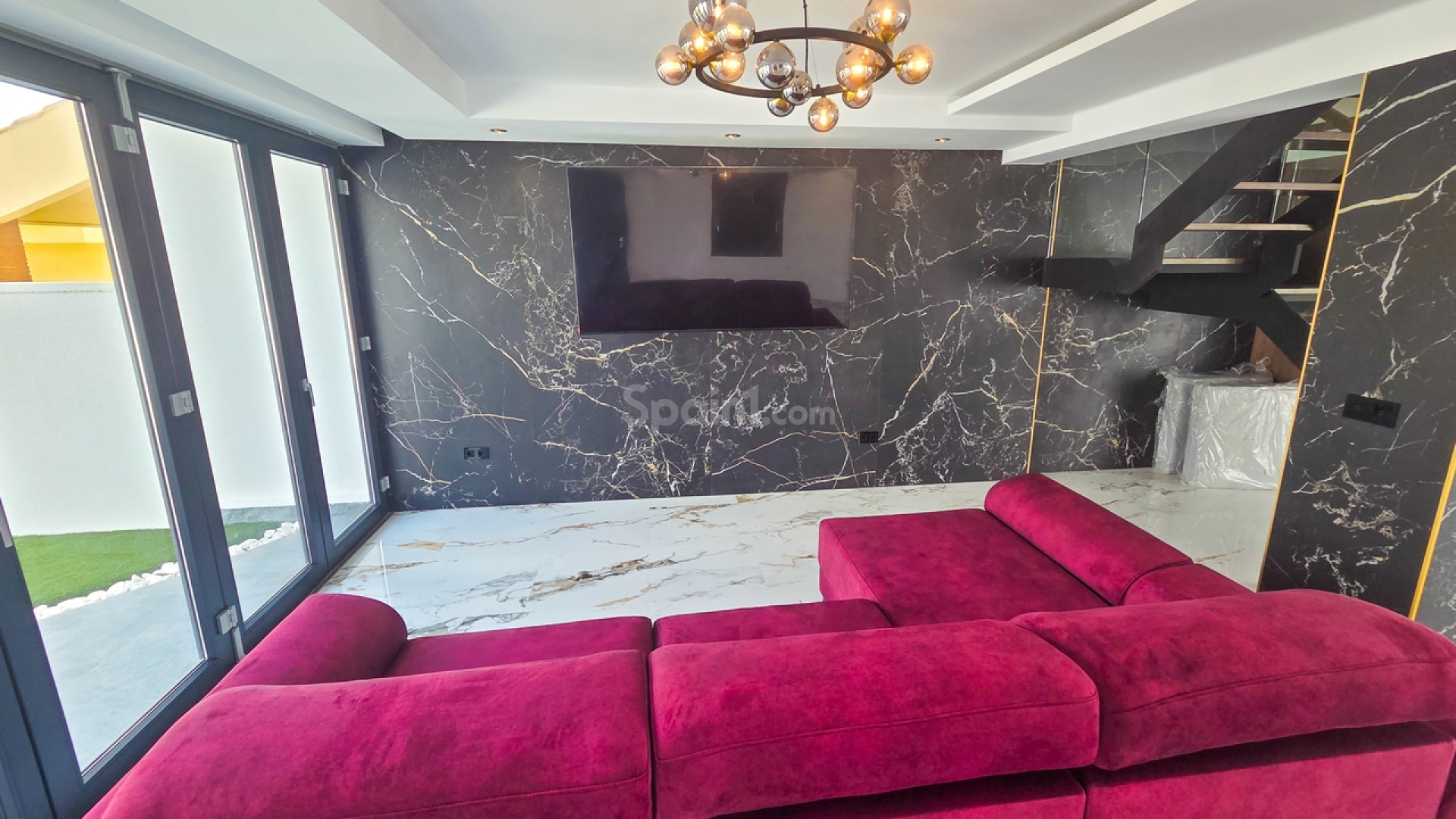 Resale - Stadthaus -
Los Urrutias
