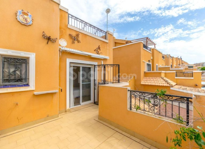 Resale - Stadthaus -
Orihuela Costa - Los Altos