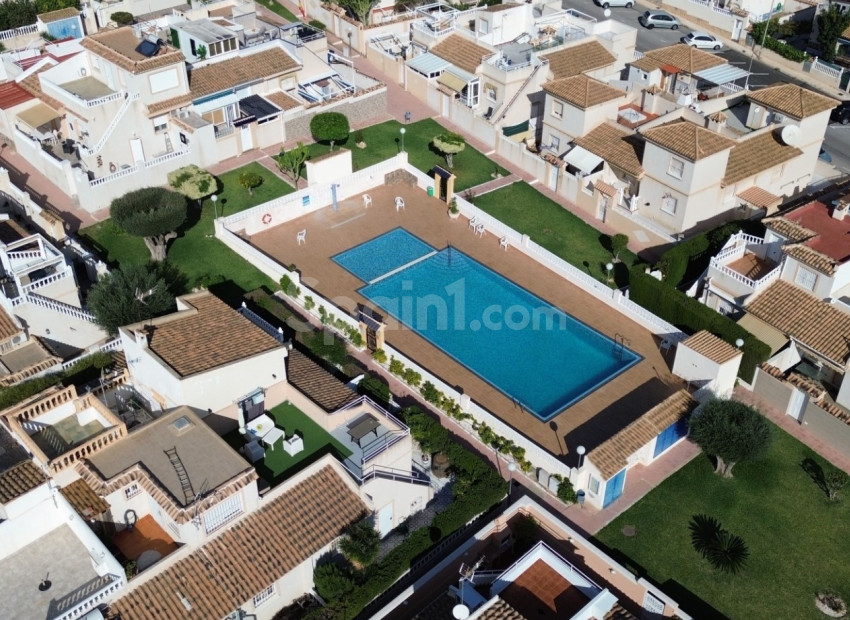 Resale - Stadthaus -
Orihuela Costa - Los Altos