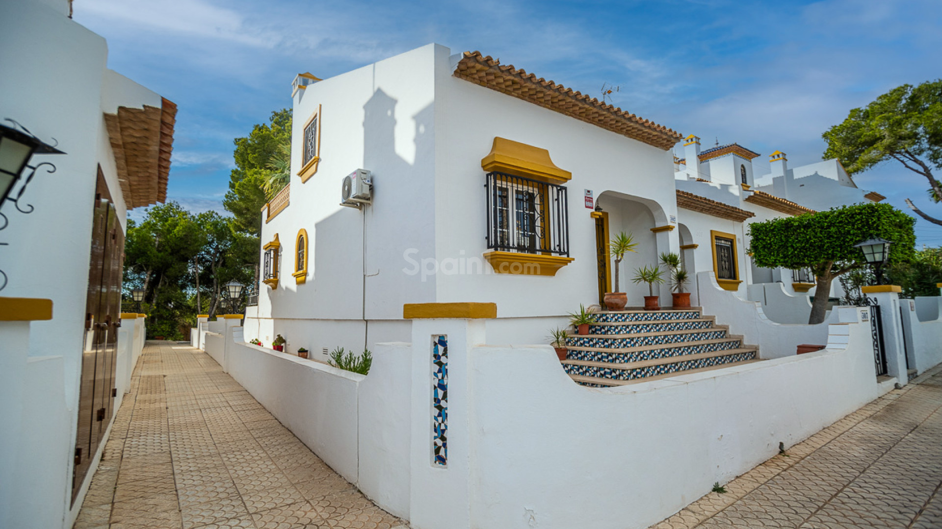 Resale - Stadthaus -
ORIHUELA COSTA - Villa Martin