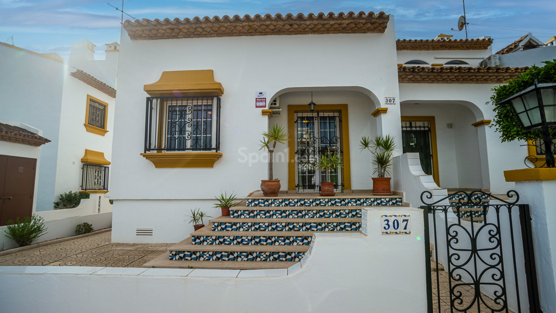 Resale - Stadthaus -
ORIHUELA COSTA - Villa Martin
