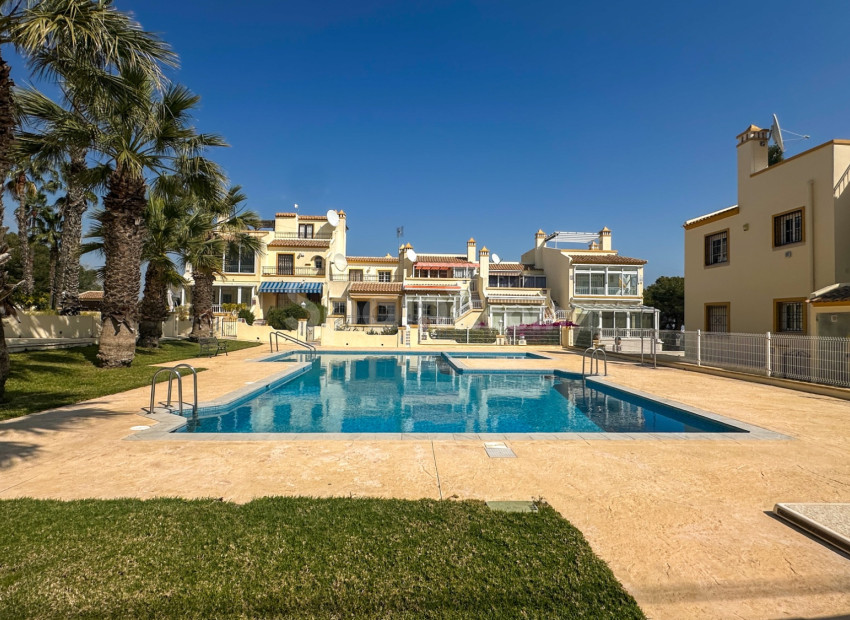 Resale - Stadthaus -
Orihuela Costa - Villamartin