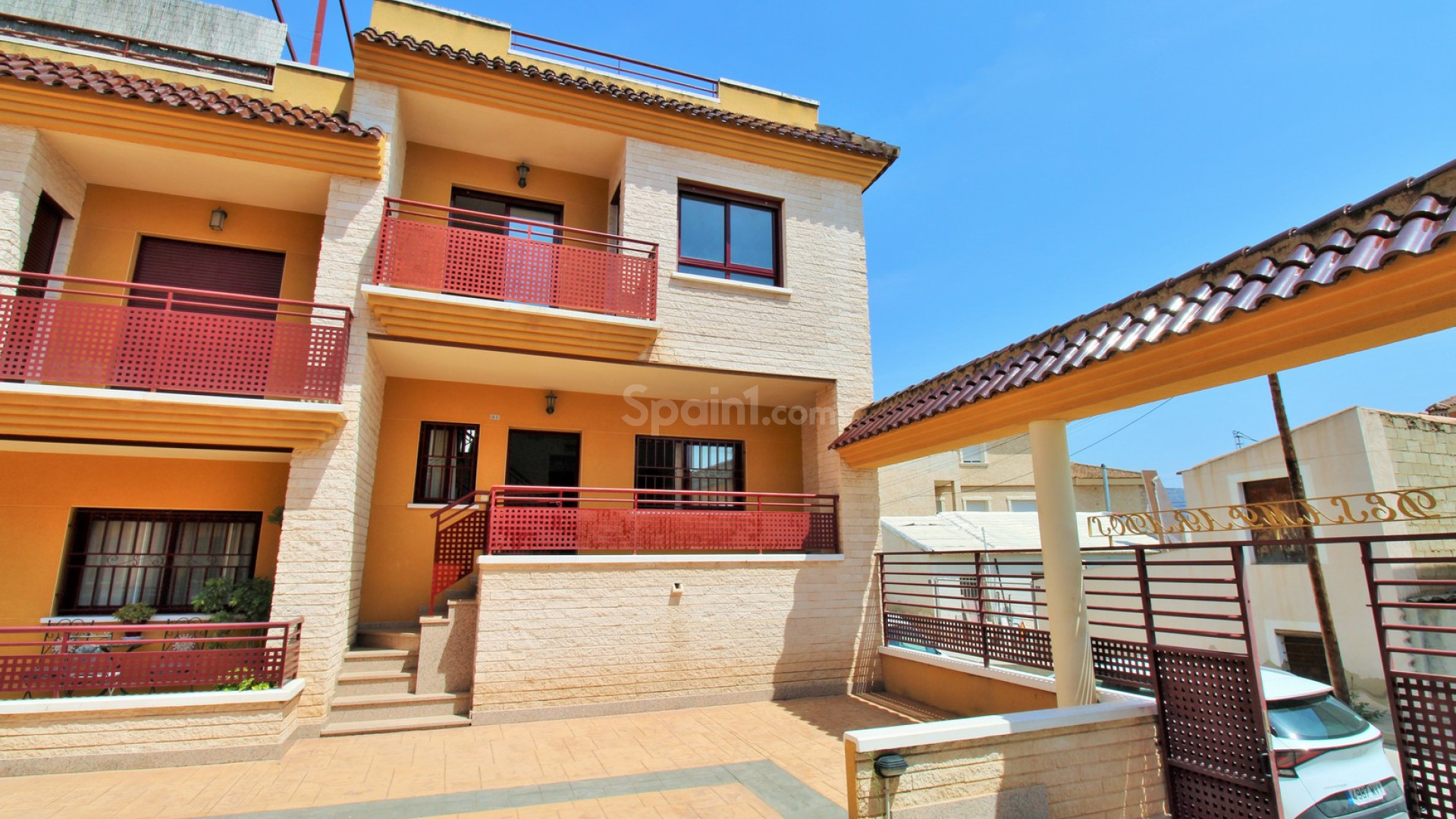 Resale - Stadthaus -
Orihuela - Los Desamparados