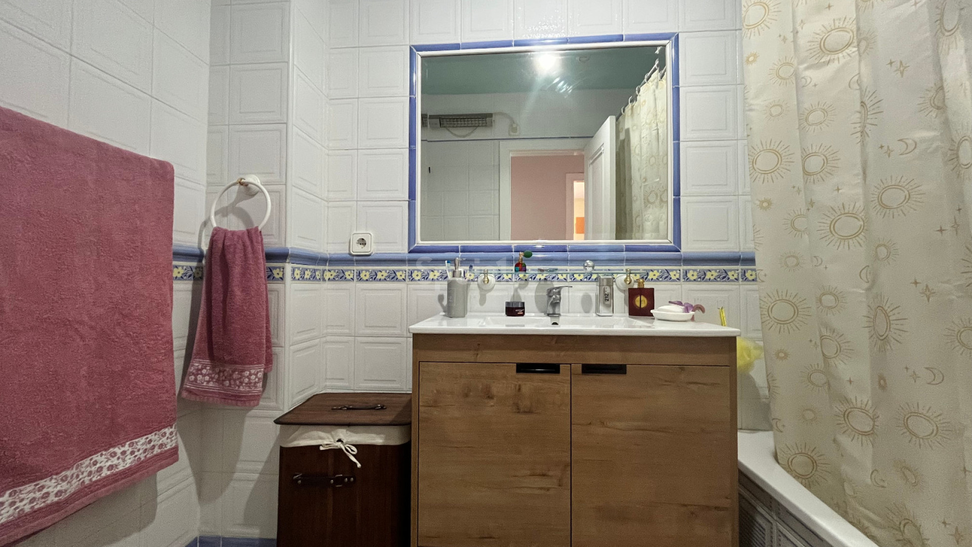 Resale - Stadthaus -
Playa Flamenca - Jumilla