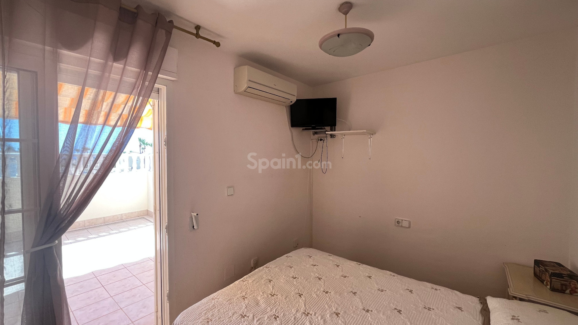 Resale - Stadthaus -
Playa Flamenca - Jumilla