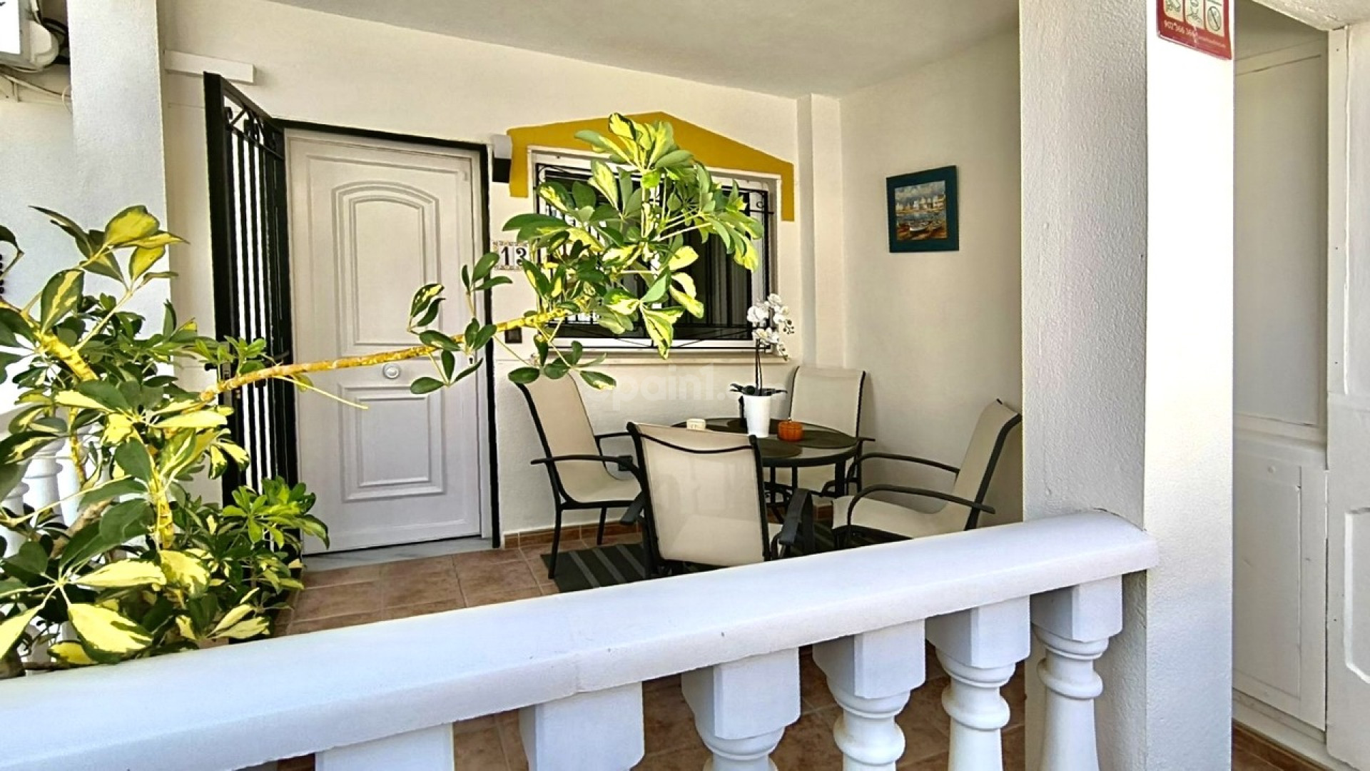Resale - Stadthaus -
Playa Flamenca
