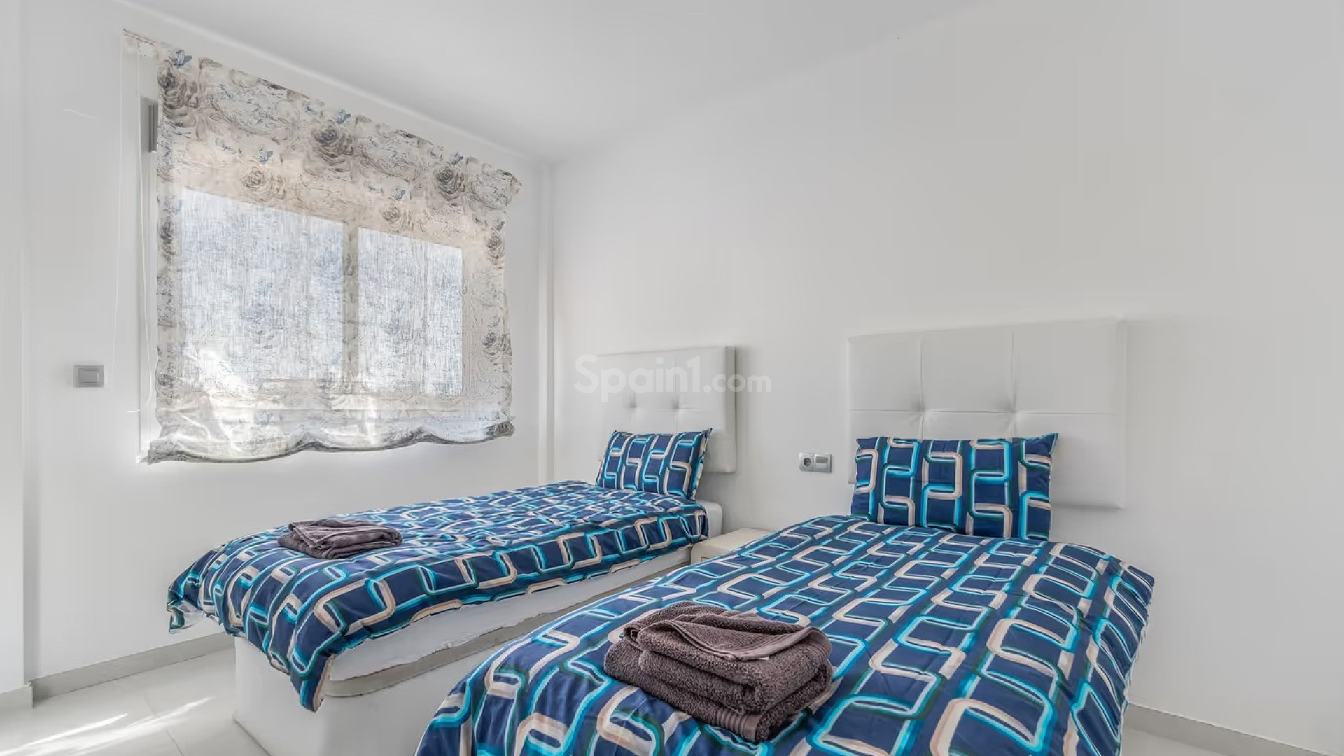 Resale - Stadthaus -
Punta Prima - Marina Med