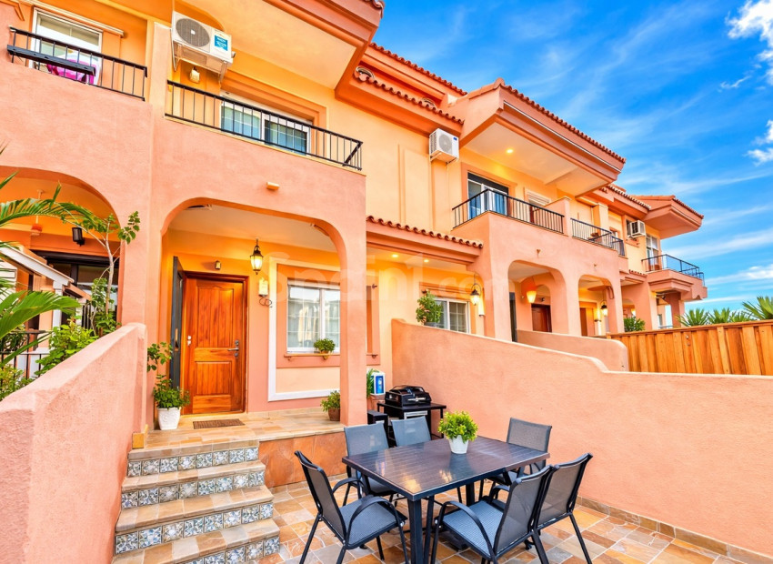 Resale - Stadthaus -
San Javier