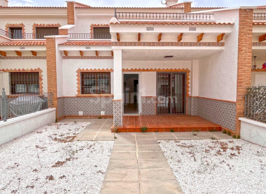Resale - Stadthaus -
San Miguel de Salinas