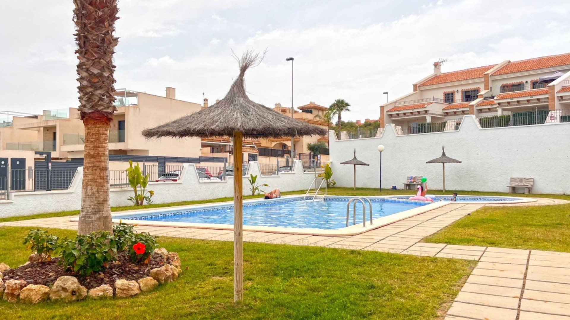 Resale - Stadthaus -
San Miguel de Salinas