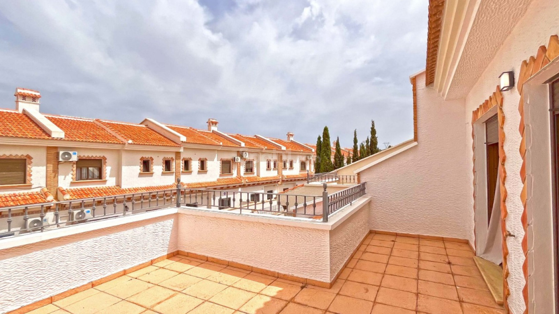Resale - Stadthaus -
San Miguel de Salinas