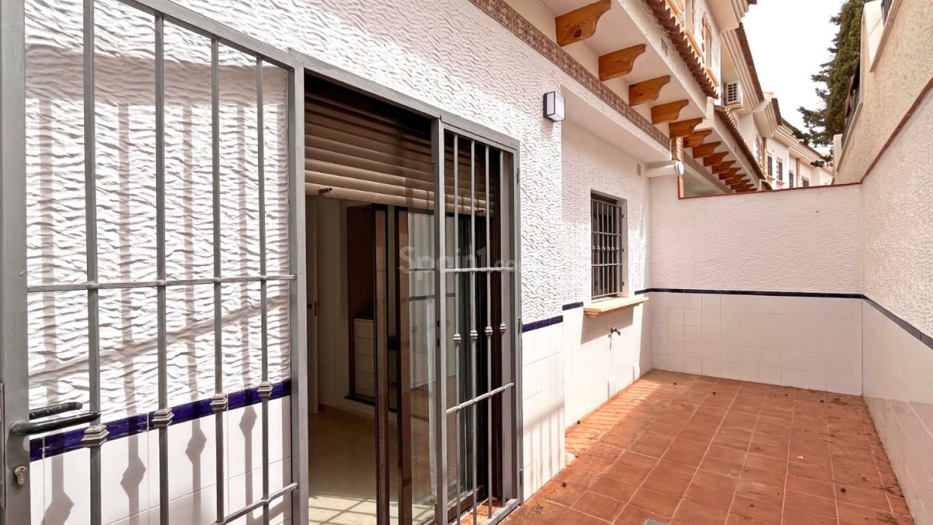 Resale - Stadthaus -
San Miguel de Salinas