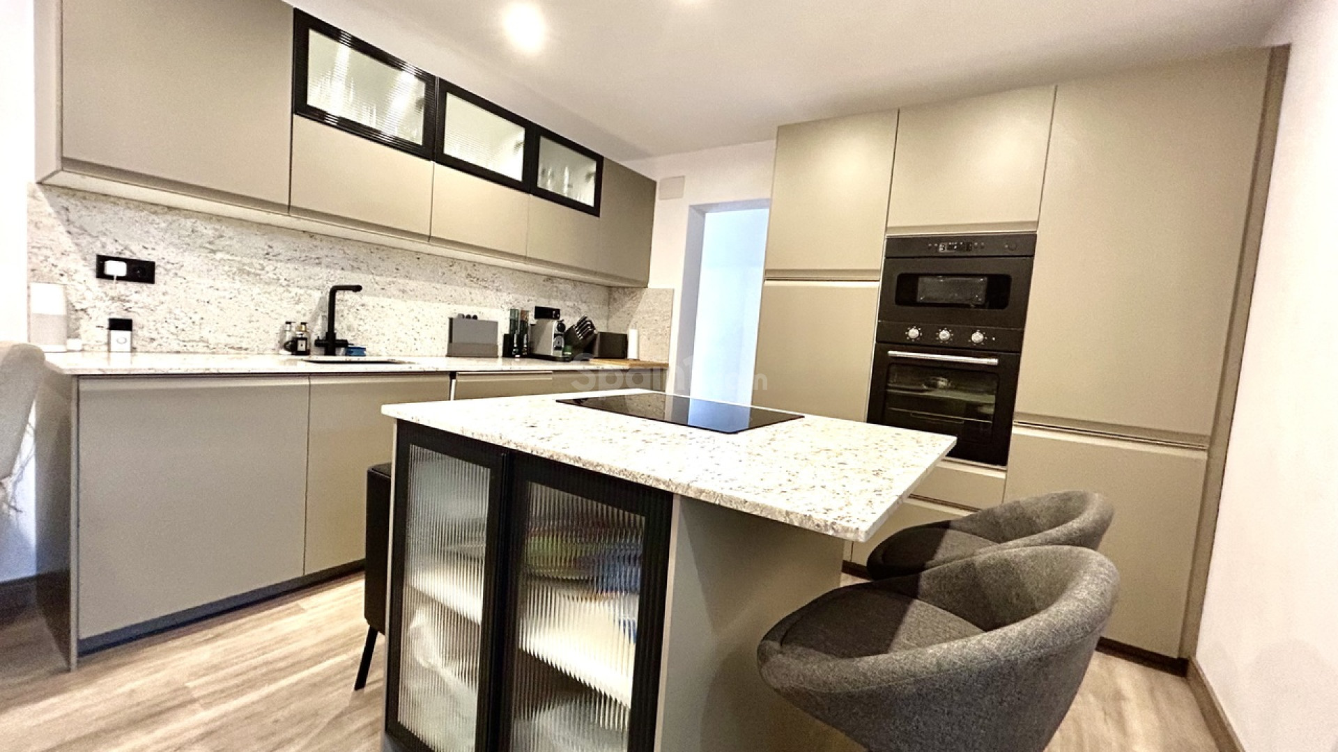 Resale - Stadthaus -
San Miguel de Salinas