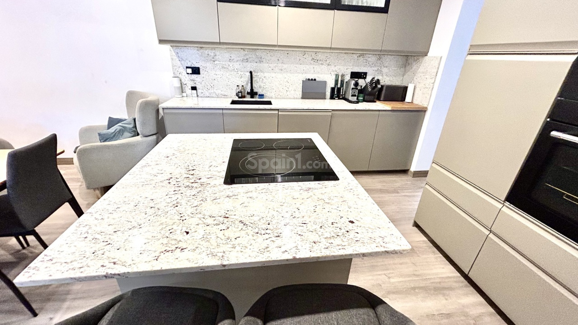 Resale - Stadthaus -
San Miguel de Salinas