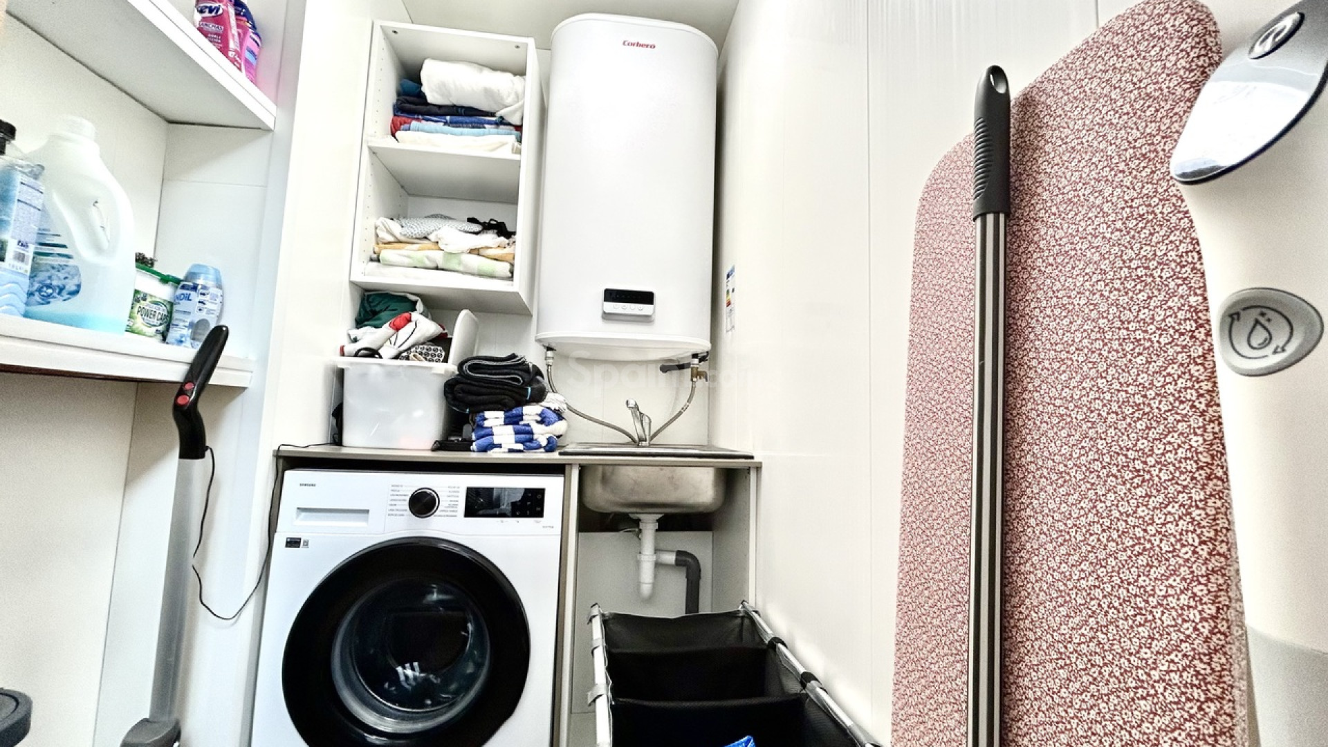 Resale - Stadthaus -
San Miguel de Salinas