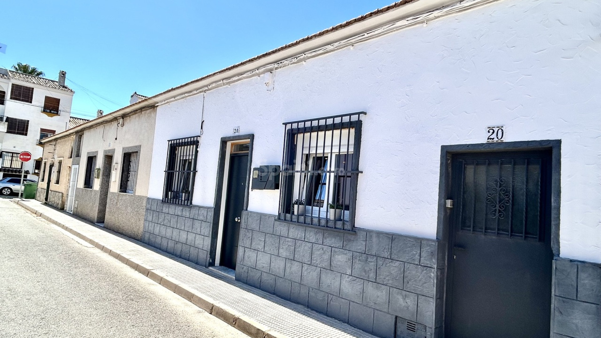 Resale - Stadthaus -
San Miguel de Salinas