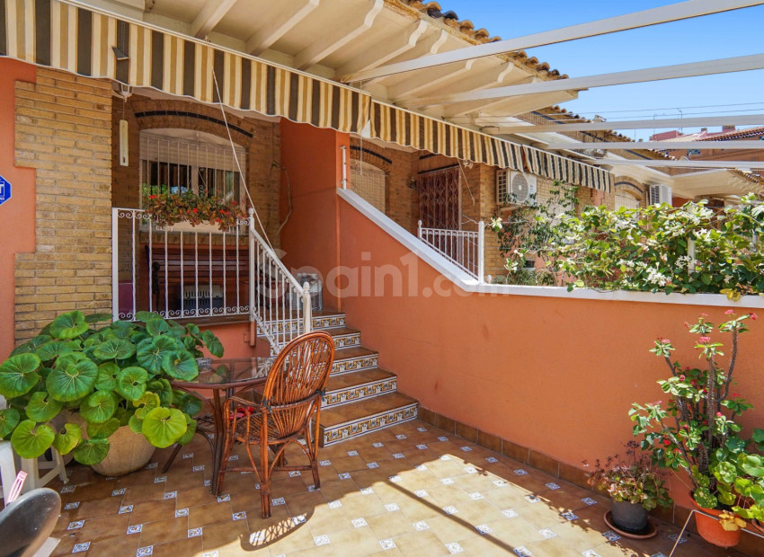 Resale - Stadthaus -
Torre de la Horadada