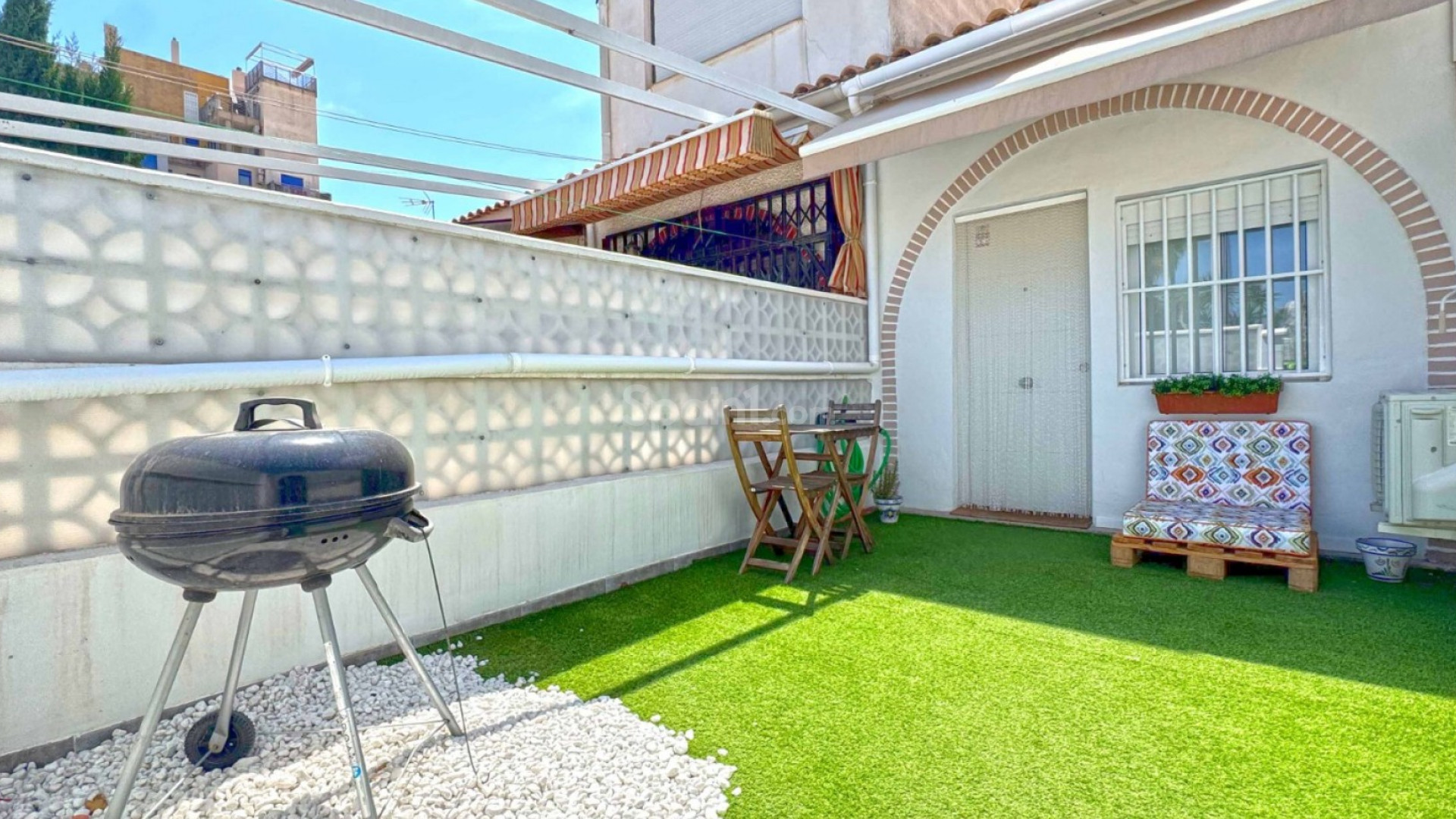 Resale - Stadthaus -
Torrevieja - Aguas Nuevas
