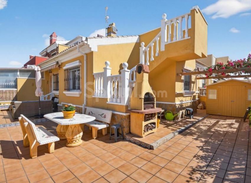 Resale - Stadthaus -
Torrevieja - La Torreta