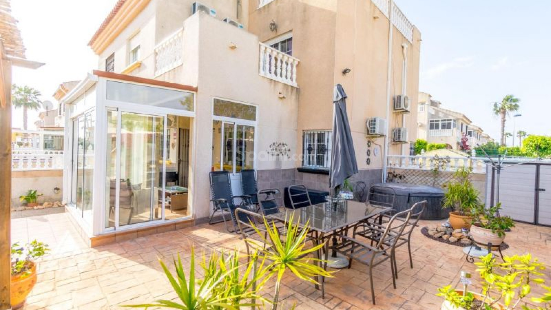 Resale - Stadthaus -
Torrevieja
