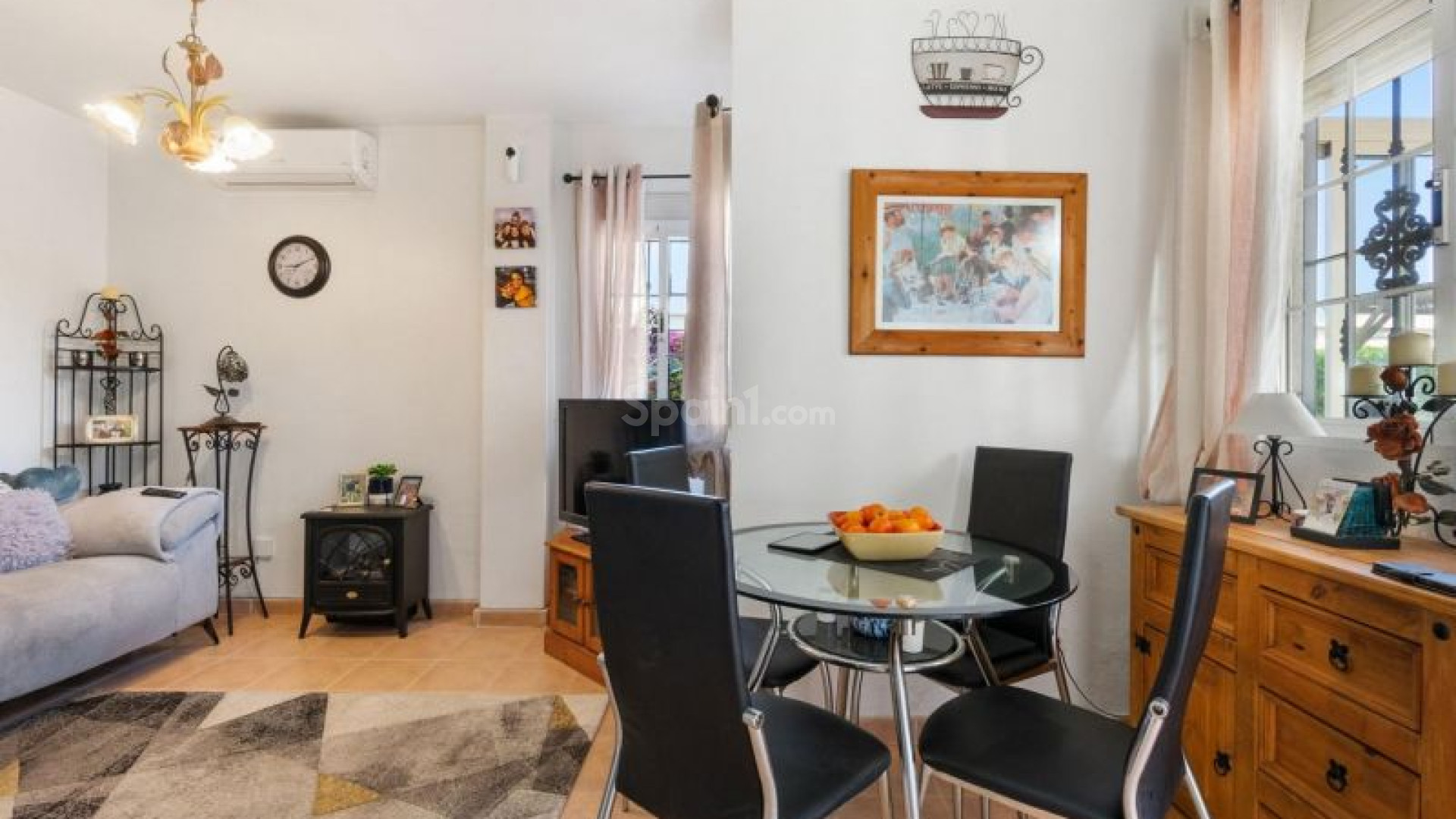 Resale - Stadthaus -
Torrevieja