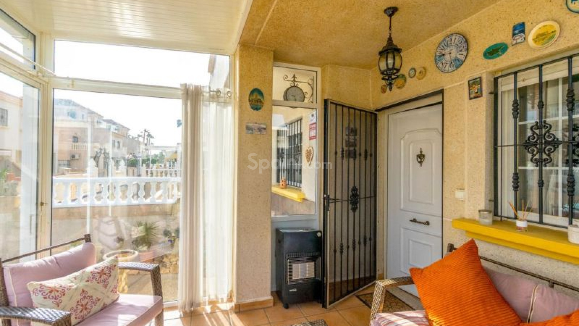 Resale - Stadthaus -
Torrevieja