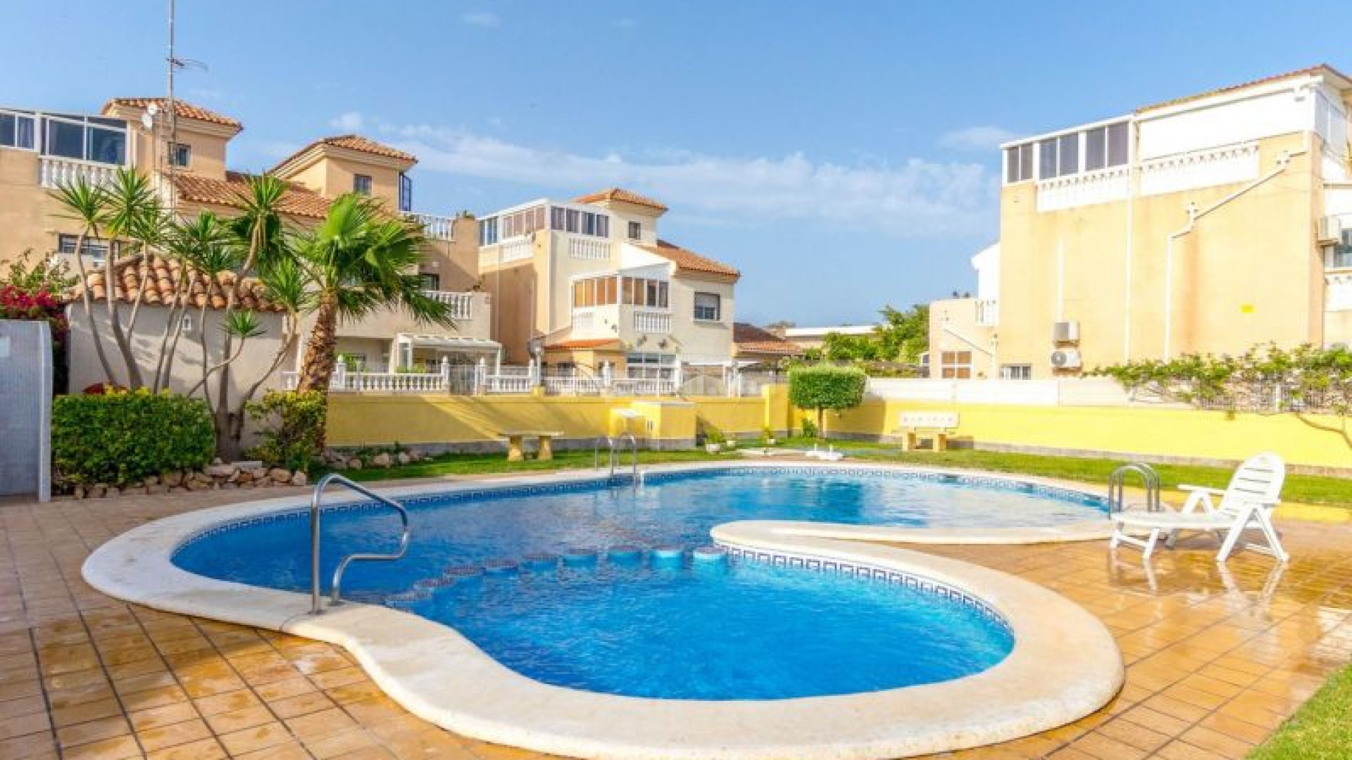 Resale - Stadthaus -
Torrevieja