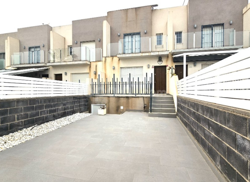 Resale - Stadthaus -
Torrevieja