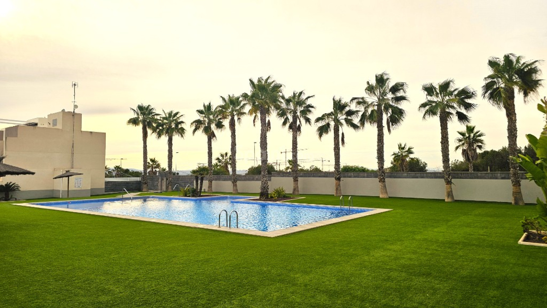 Resale - Stadthaus -
Torrevieja