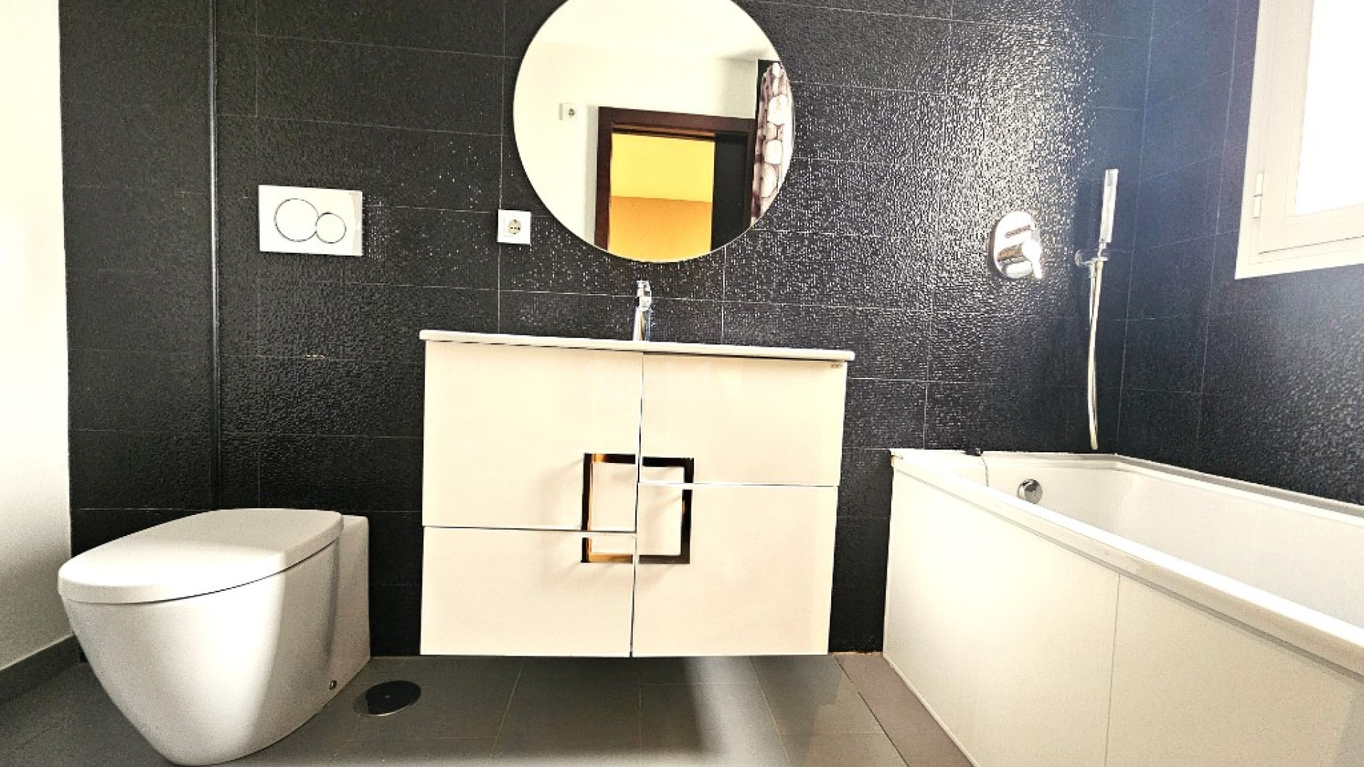 Resale - Stadthaus -
Torrevieja