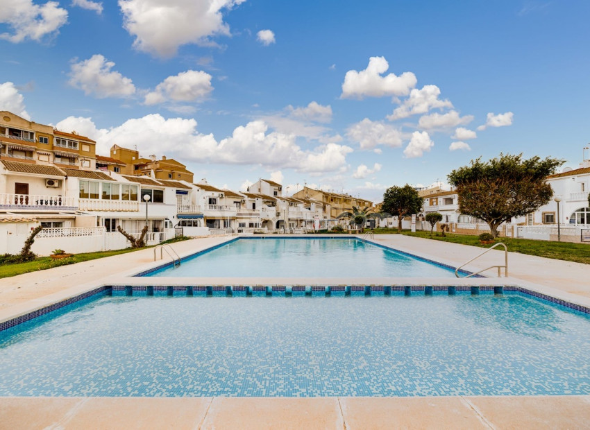 Resale - Stadthaus -
Torrevieja