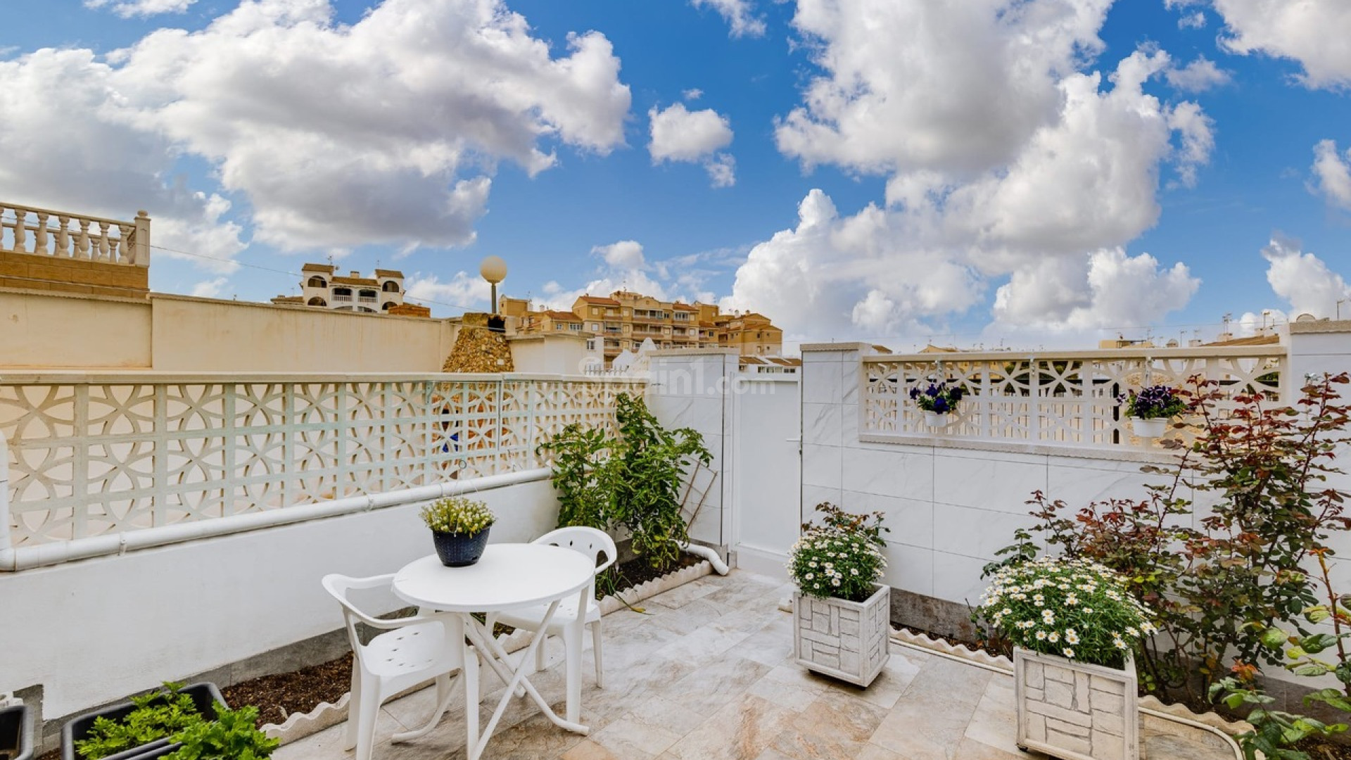 Resale - Stadthaus -
Torrevieja