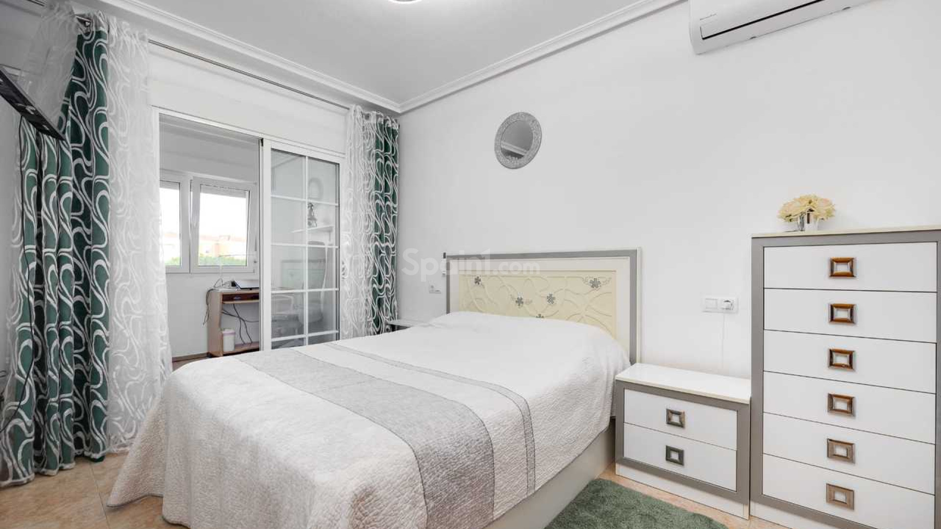 Resale - Stadthaus -
Torrevieja