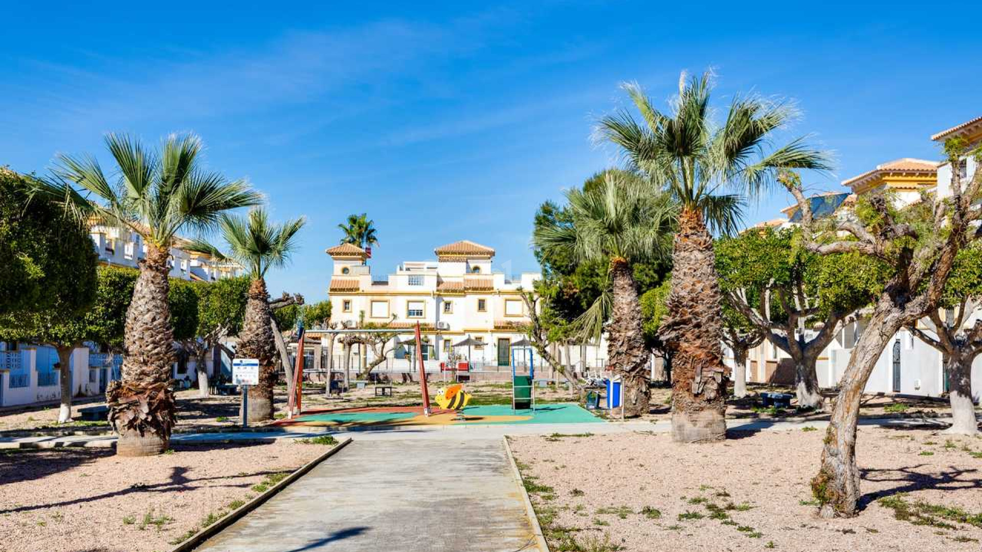 Resale - Stadthaus -
Torrevieja