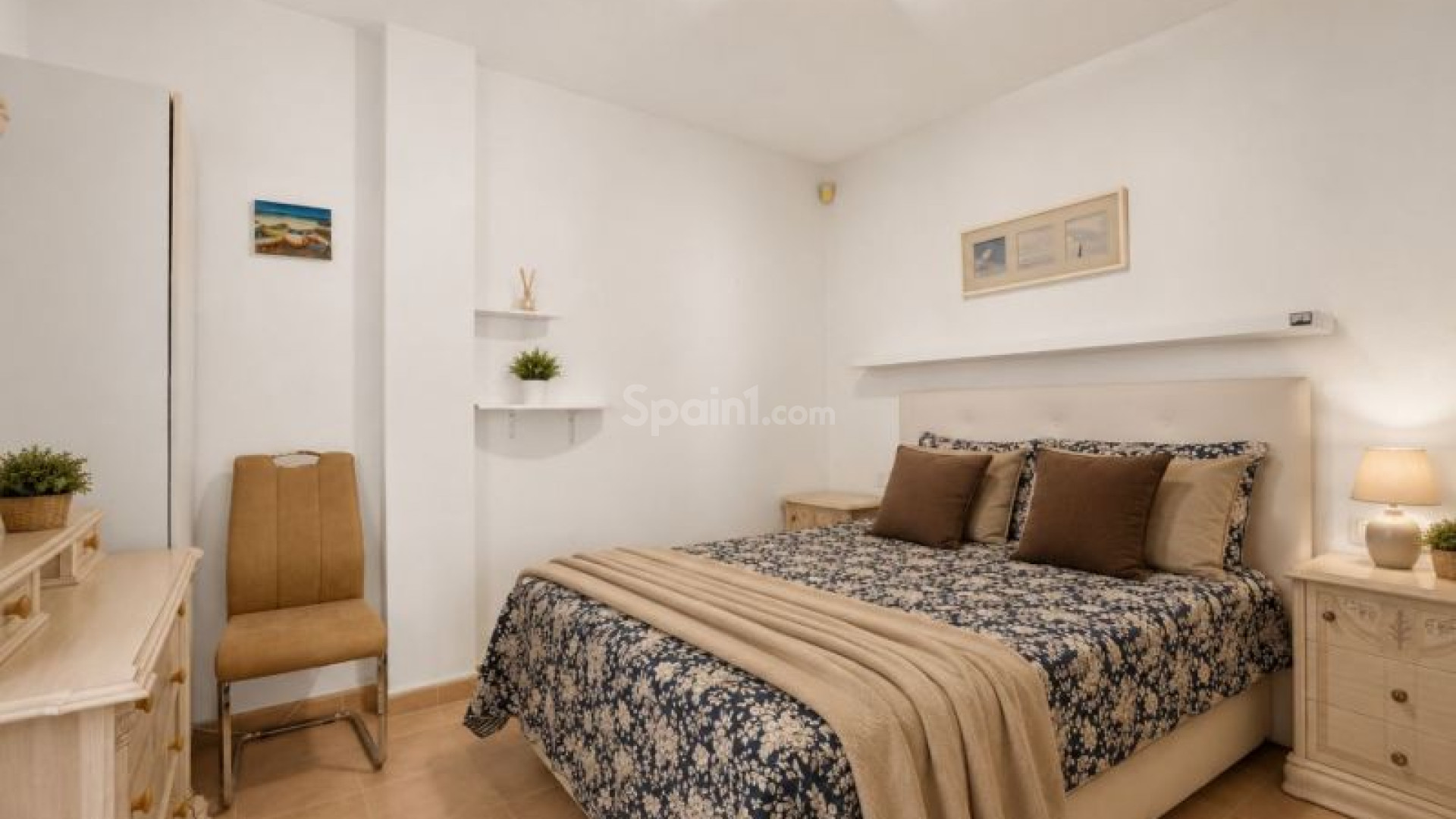 Resale - Stadthaus -
Torrevieja