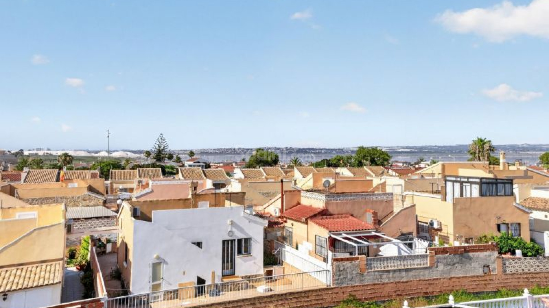 Resale - Stadthaus -
Torrevieja